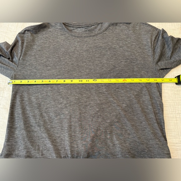 Patagonia Women's Long-Sleeved Glorya Twist Top - Ink Black Medium - Picture 6 of 9